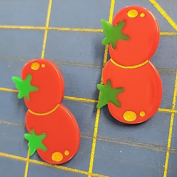 Tomato Hair Clip 1.5" x 3/4" Barrettes Set of 2 - Picture 1 of 4